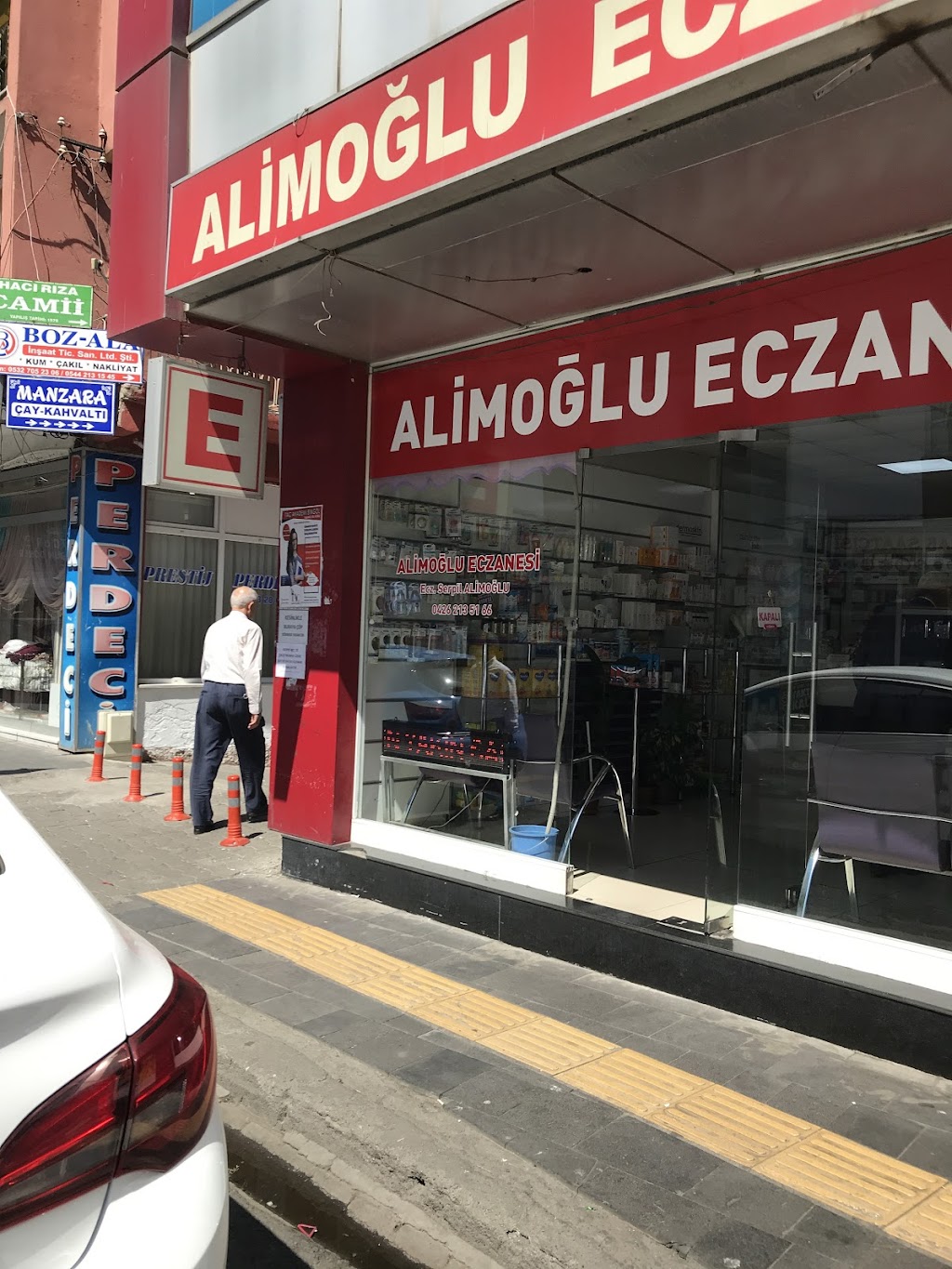 Alimoğlu Eczanesi