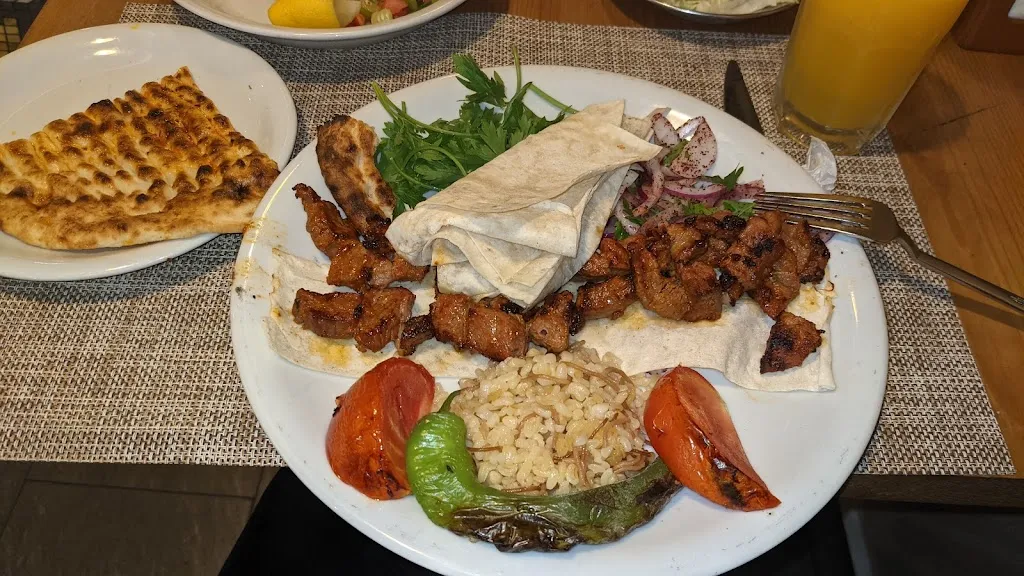 Altınşiş Kebap Salonu