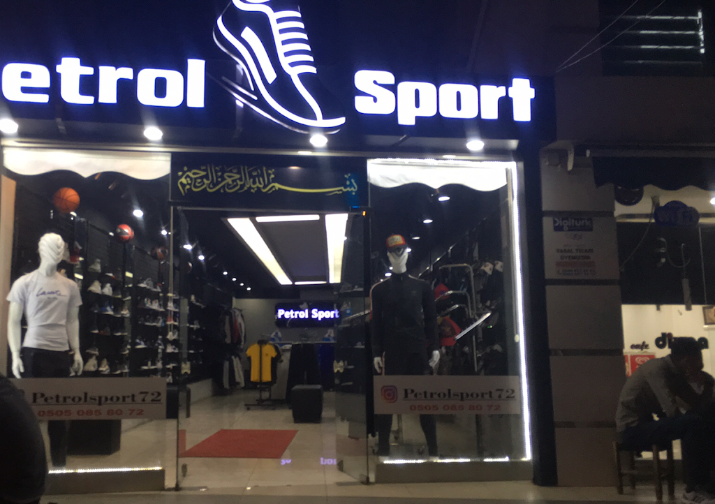 Batman petrol sport ayakkabı giyim