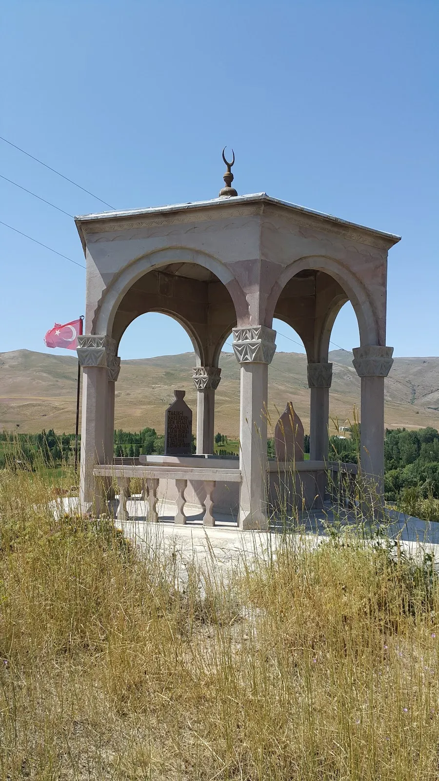 bayburt şehitliği