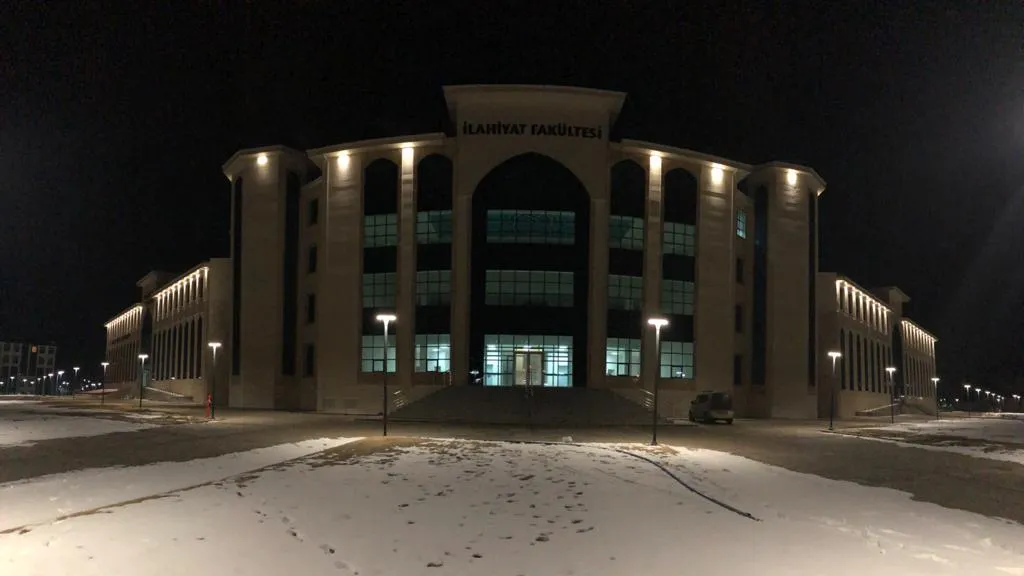 Bayburt Üniversitesi İlahiyat Fakültesi