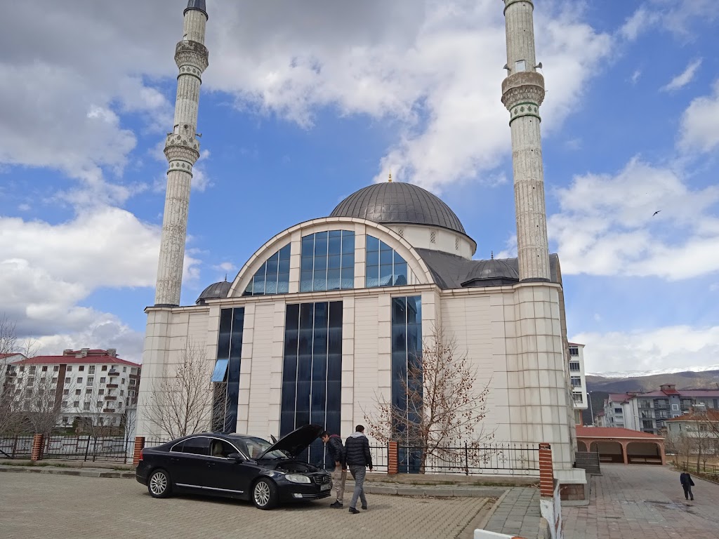 Bingöl Üni. Camii