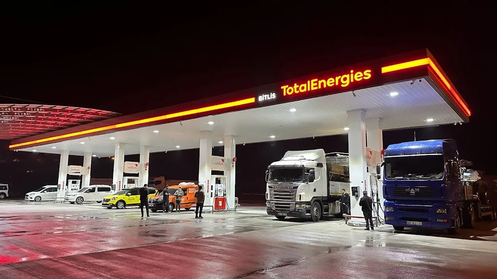 Bora Kardeşler Petrol