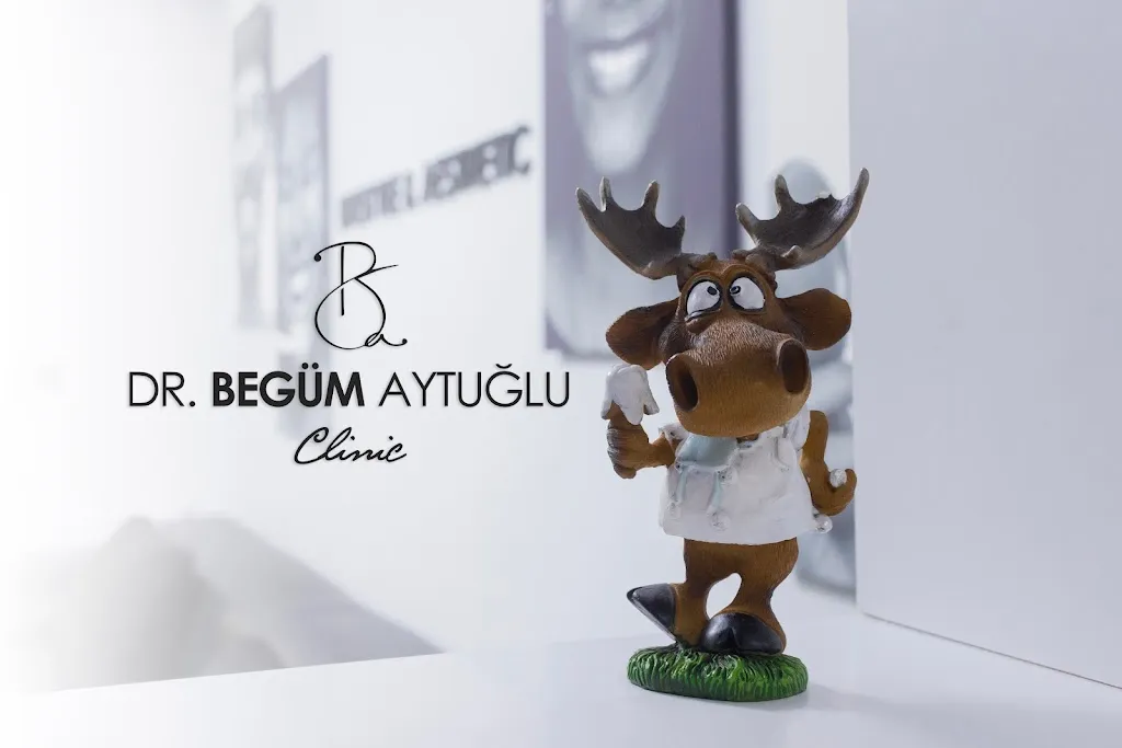 Dr. Begüm Aytuğlu & Dr. Hazel Kocabaş – Bolu Diş Kliniği