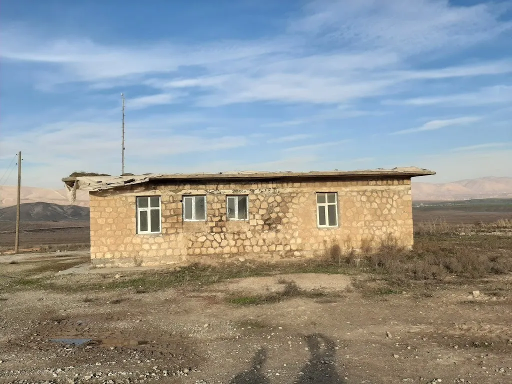 Duşaye, Metinki Primary School