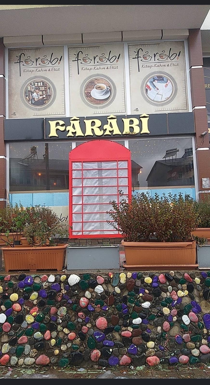 Farabi Kitapevi - Cafe