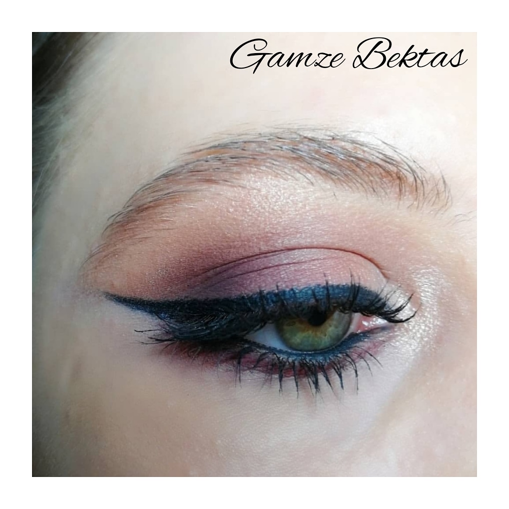 Gamze Bektaş HAİRSTYLİST & MAKEUP ARTİST