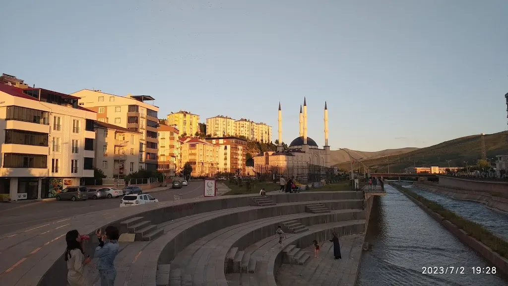 Hacı Kıyasi Şentürk Camii