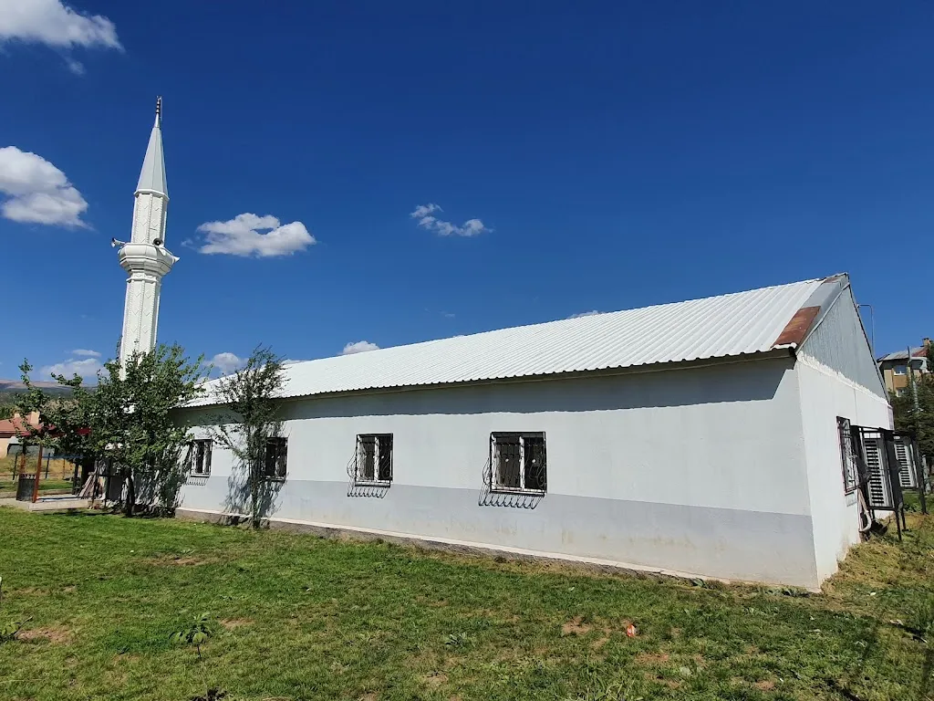 Hicret Camii