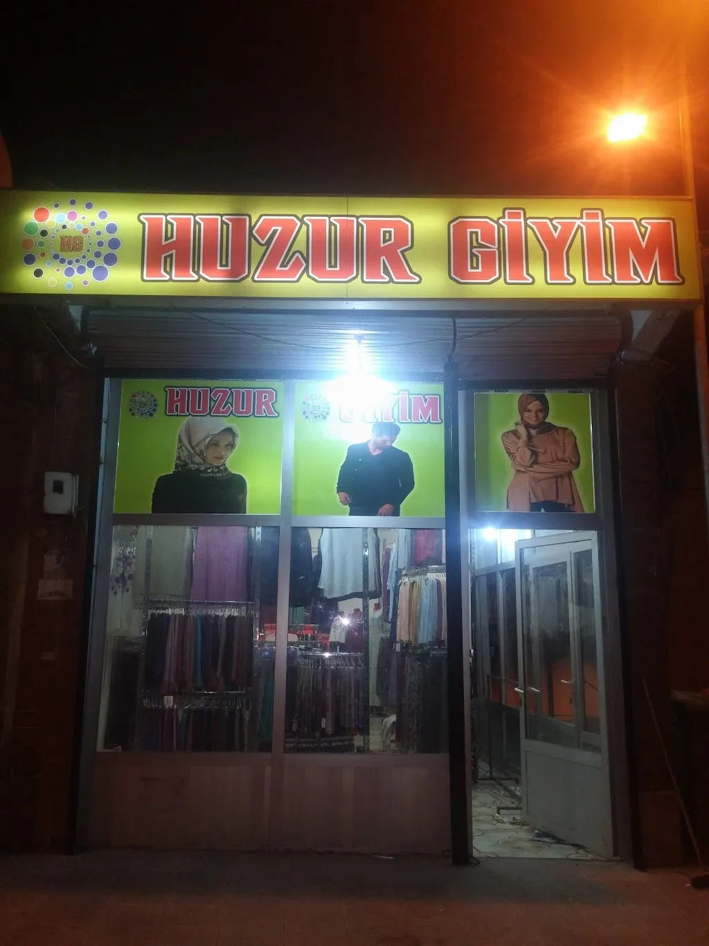 HUZUR GİYİM