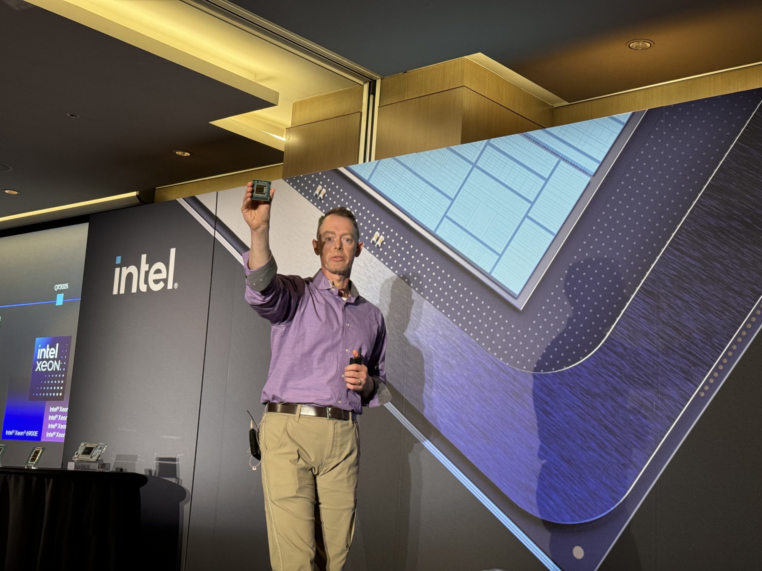 Intel Gaudi 3 Yapay Zeka Hızlandırıcılarını Tanıttı