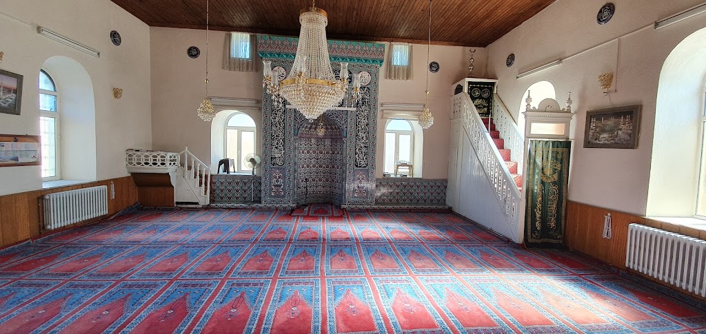 Kurtköy Cami