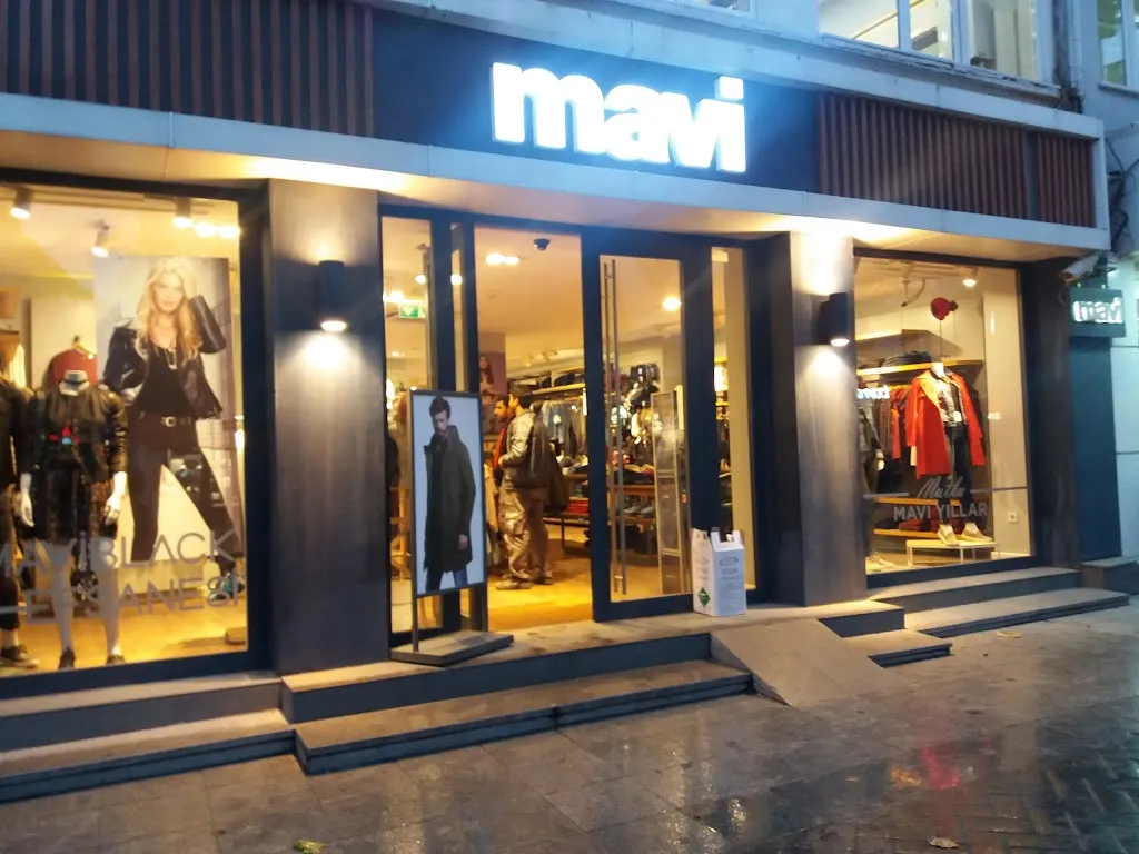 Mavi – Bolu Cadde