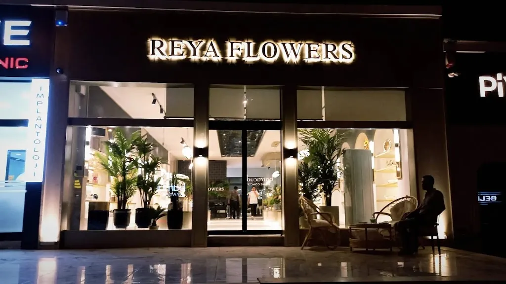 Reya Flowers