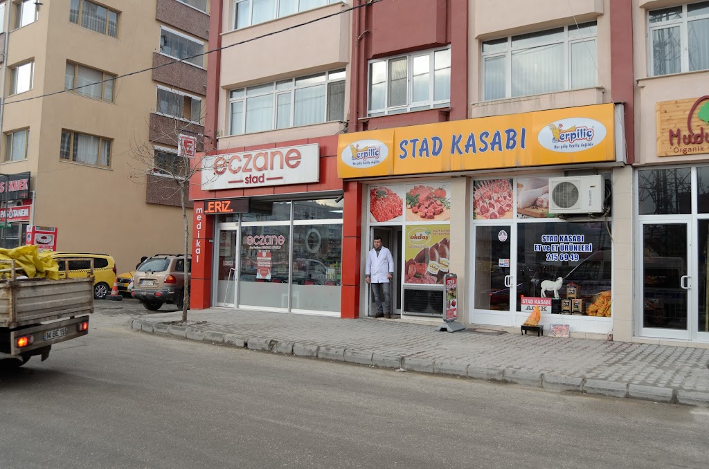 Stad Eczanesi