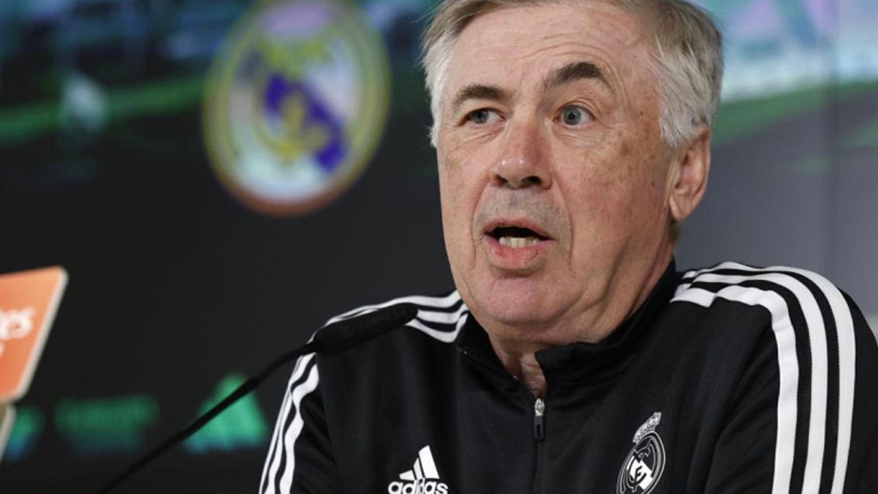 Ancelotti 3 bölgeye oyuncu bakıyor