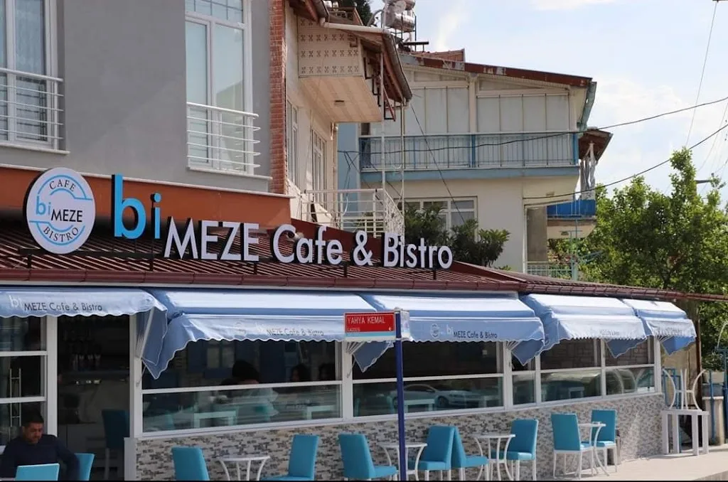 Bi Meze Cafe & Bistro