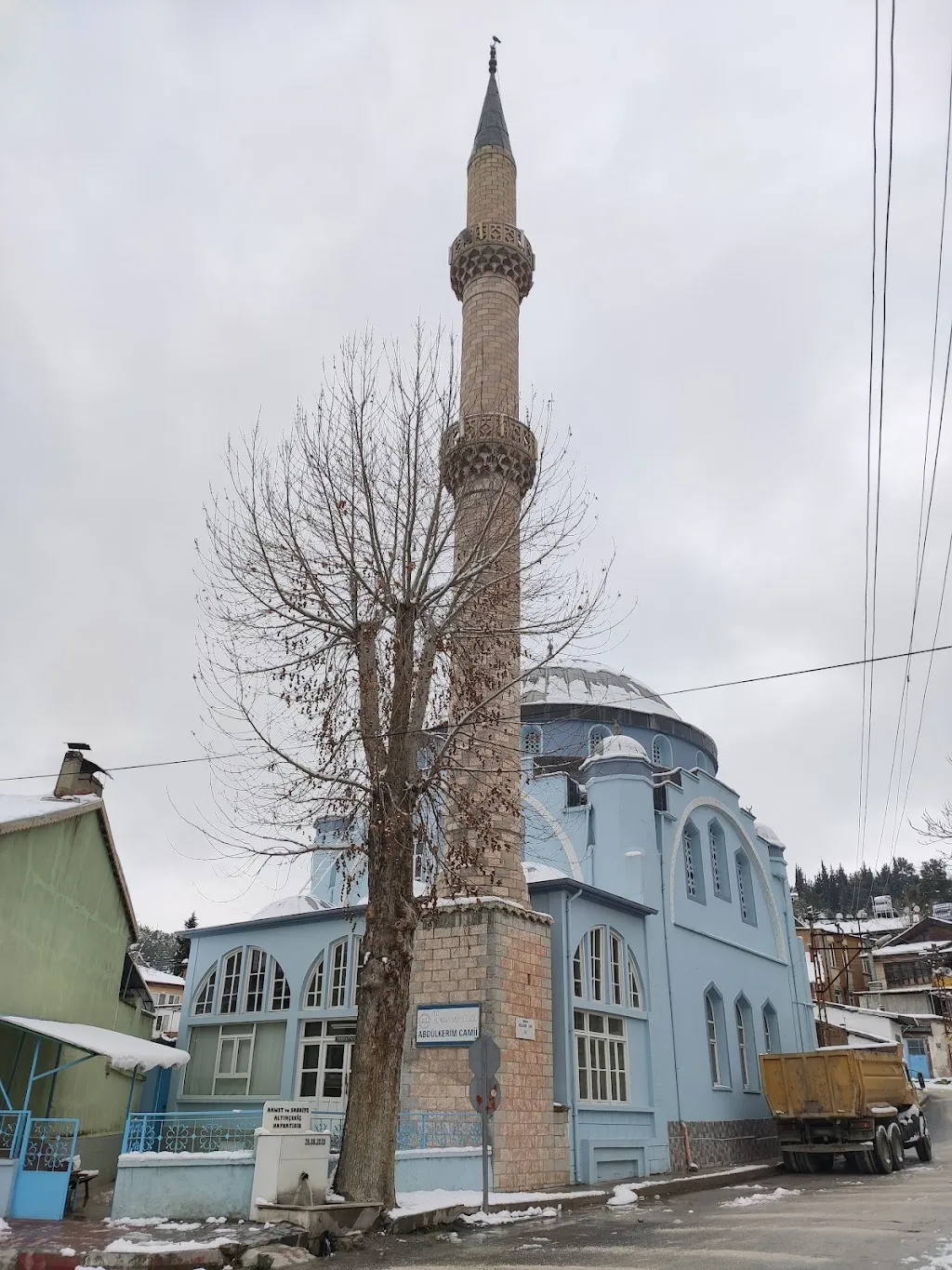 Çınaraltı Abdülkerim Cami