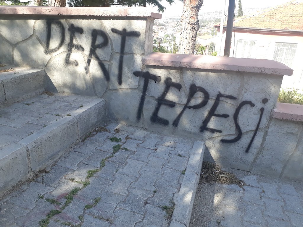 Dert Tepesi