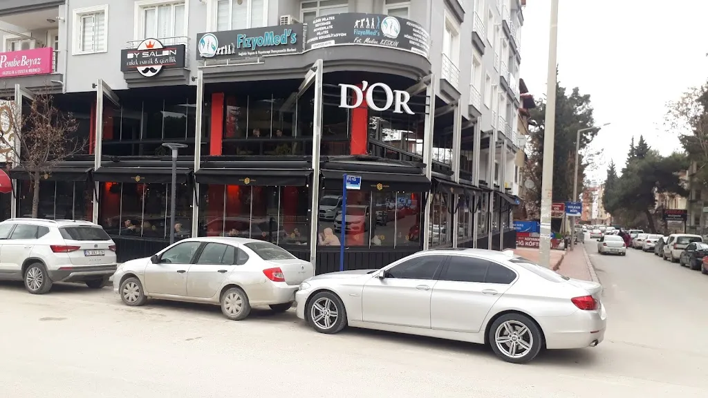 D’OR BİSTRO & LOUNGE CAFE