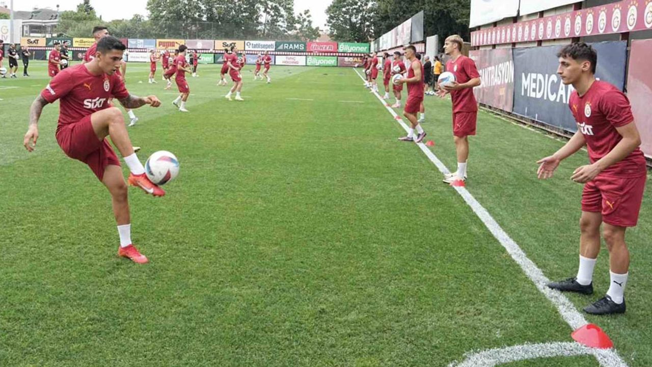 Galatasaray günü çift antrenmanla tamamladı