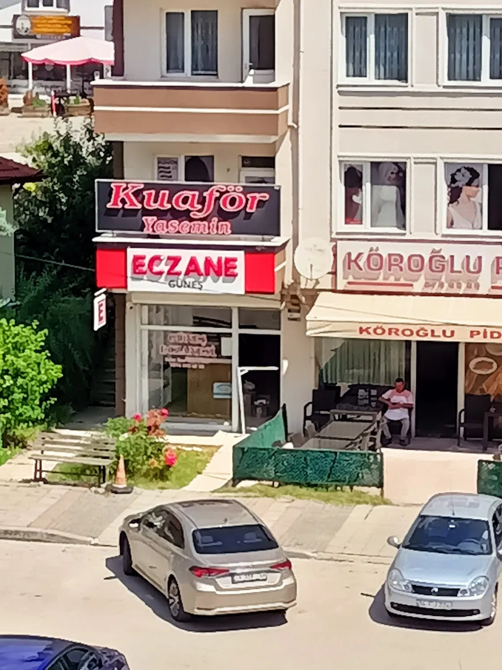 GÜNEŞ ECZANESİ