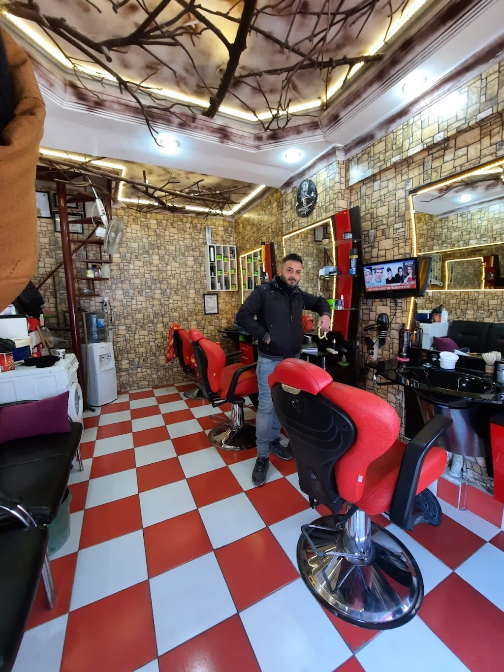 Hairclub Kuaför'üm Bariş