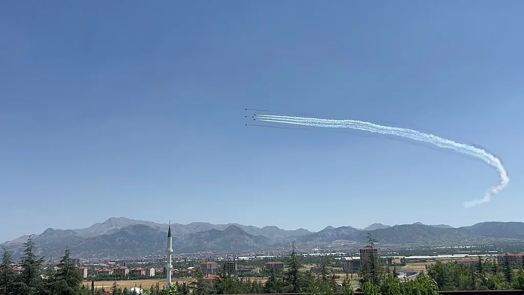 Isparta Havalimanı Dış Hatlar Terminali