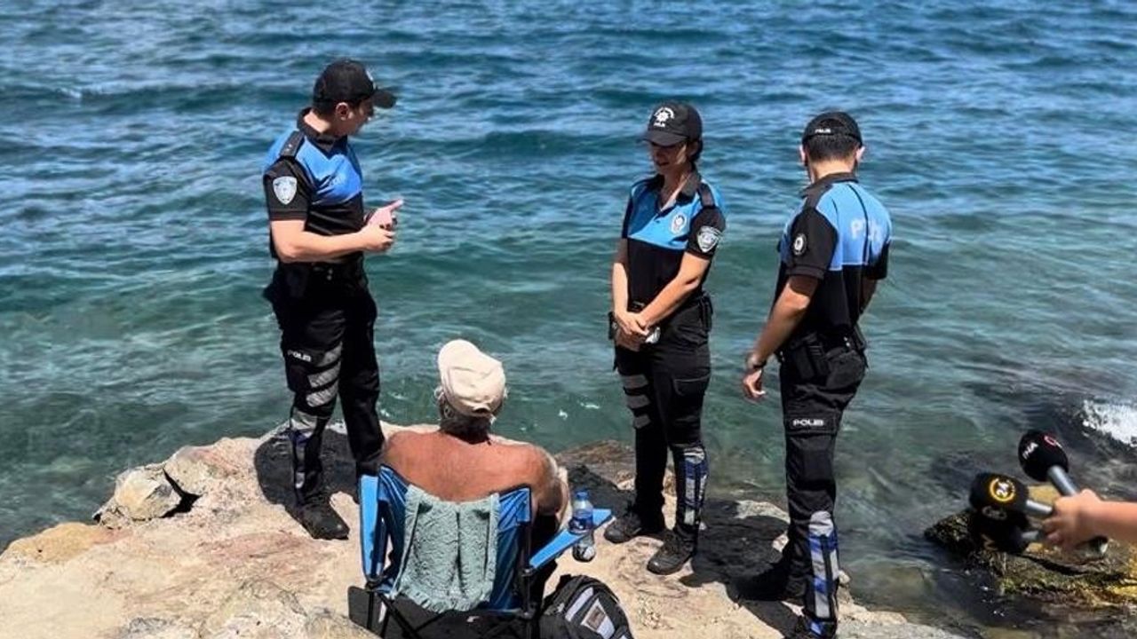 İstanbul'da polis ekipleri boğulma vakalarına karşı vatandaşları bilgilendirdi