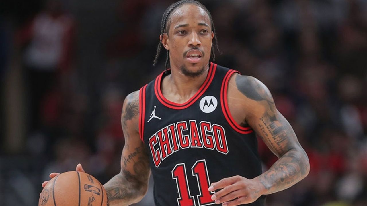 Miami Heat DeMar DeRozan'da favori