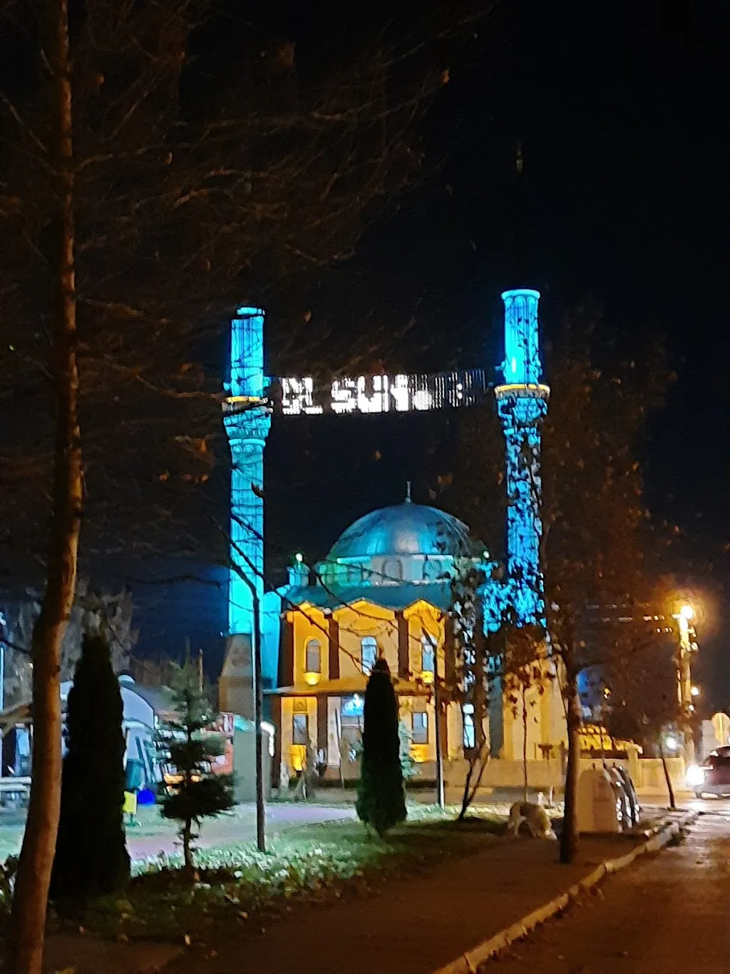 Muhtarlar Parkı