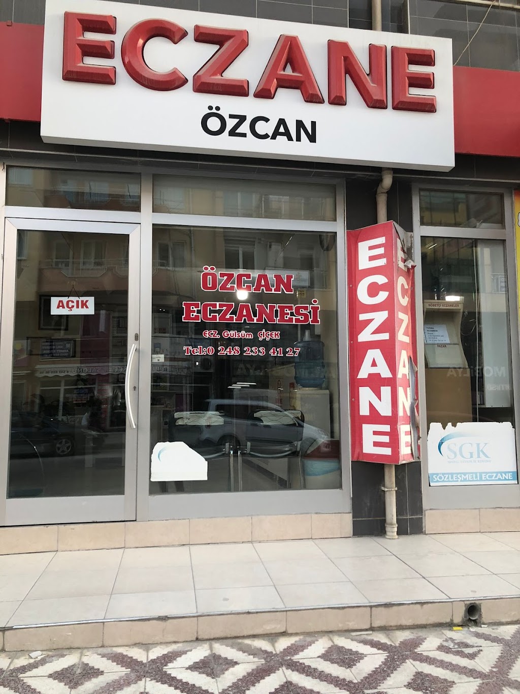 Özcan Eczanesi