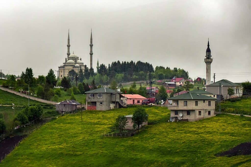 Trabzon Gezilecek Yerler: Trabzon’da Mutlaka Görmeniz Gereken 48 Yer