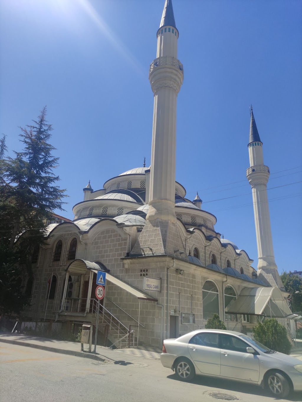 Yeşil Cami