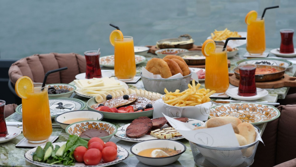 İstanbul’un Kalbinde Eşsiz Bir Lezzet Durağı: Loi Bosphorus