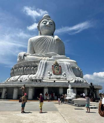 Phuket Gezi Rehberi: Çok Renkli Ada