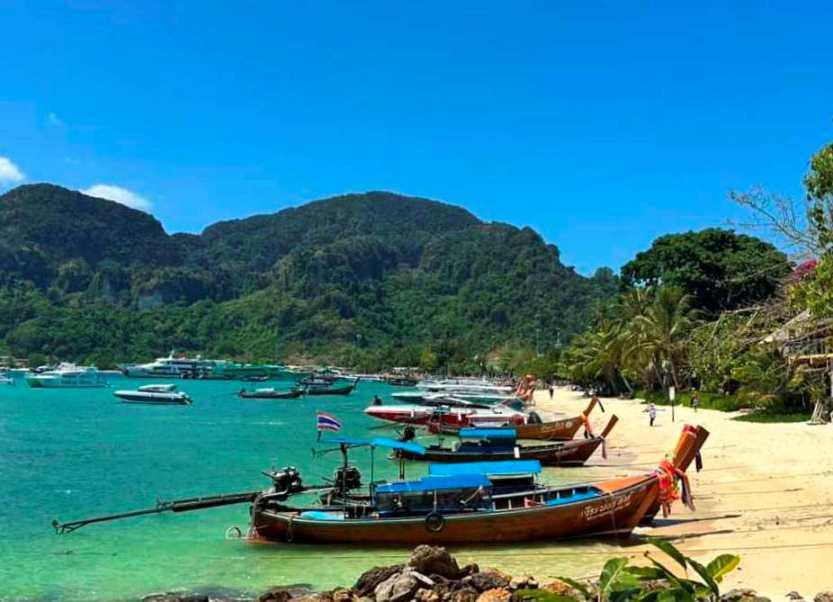 Phuket Gezi Rehberi: Çok Renkli Ada