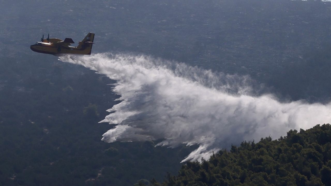 Yunanistan'da 35 orman yangınına müdahale edildi